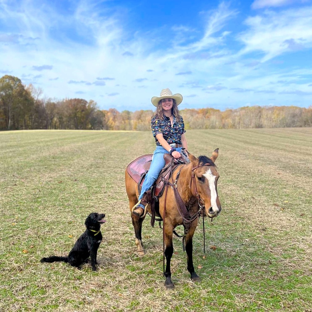 Meet your Posher, Emma